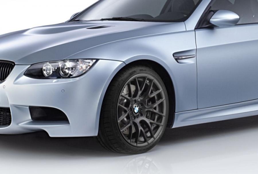  BMW M3 Coupe Frozen Silver Edition 2012 года  (фото 6 из 13)